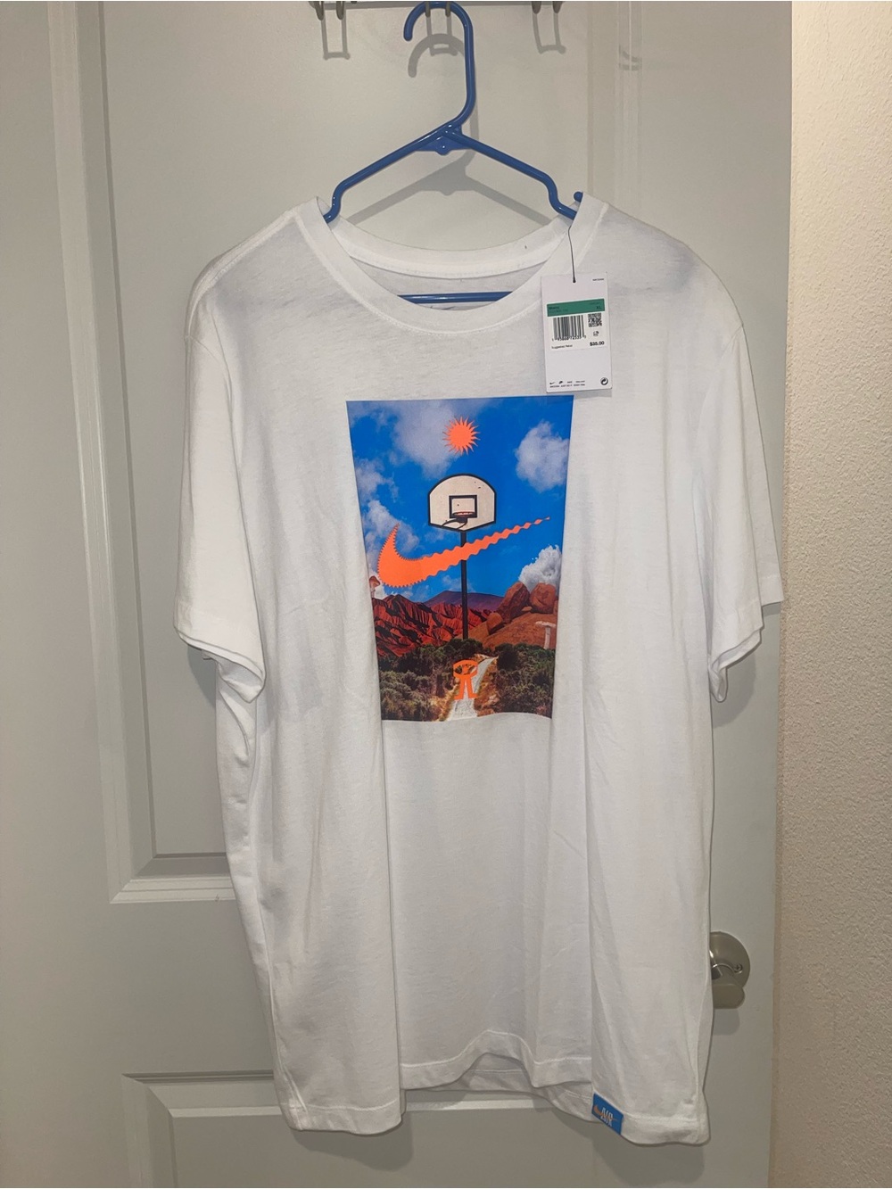 Nike The Nike Tee XL White Basketball Graphic Men's Cotton Jersey T-Shirt